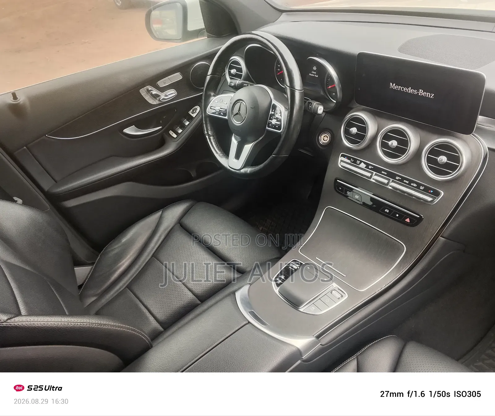 Mercedes-Benz C300 2023 White