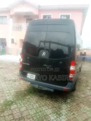 Mercedes-Benz eSprinter 2024 Black