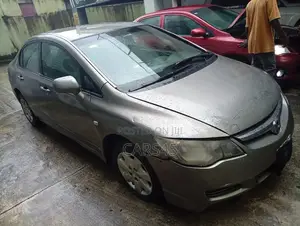 Honda Civic 2006 Silver