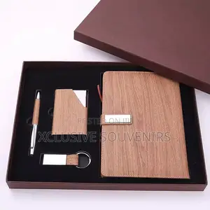 Executive Men's Gift Personalized Modern Business Souvenir