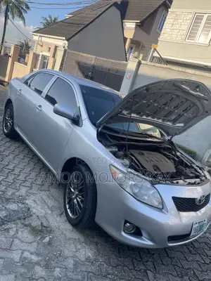 Toyota Corolla LE 4dr Sedan (1.8L 4 cyl 4A) 2009 Silver