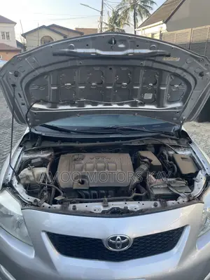 Toyota Corolla LE 4dr Sedan (1.8L 4 cyl 4A) 2009 Silver