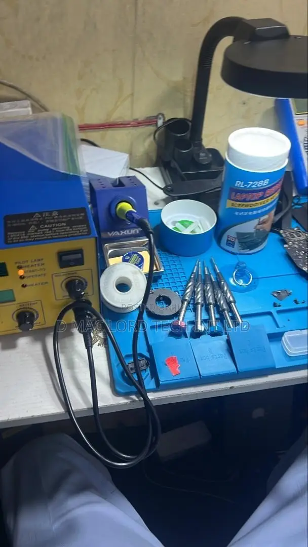 Company Tech Gadgets Mentainers