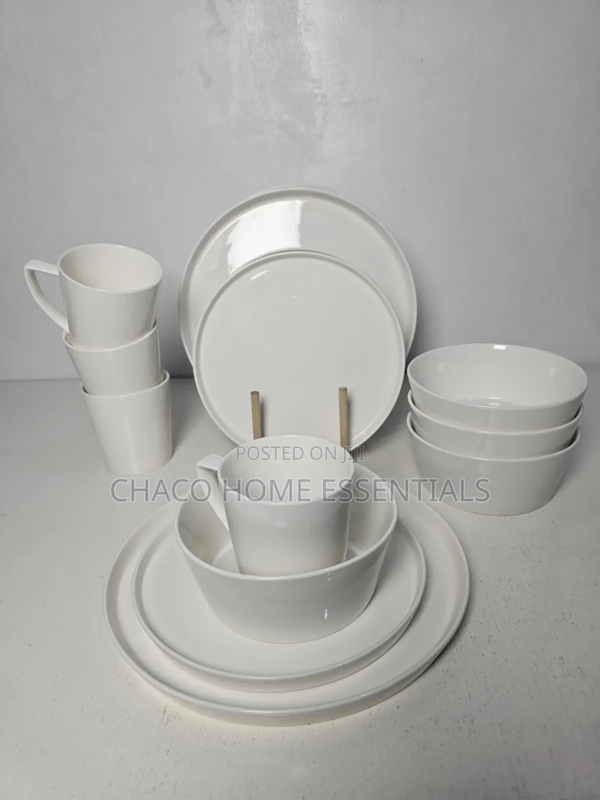16-Piece Ceramic Dinnerware Set – Plain Minimalist White