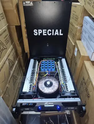 Special CA50 HC-9000 Heavy Duty Powered Amplifier