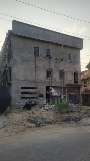3bdrm Duplex in Atlantic Estate, Igbo-efon for sale
