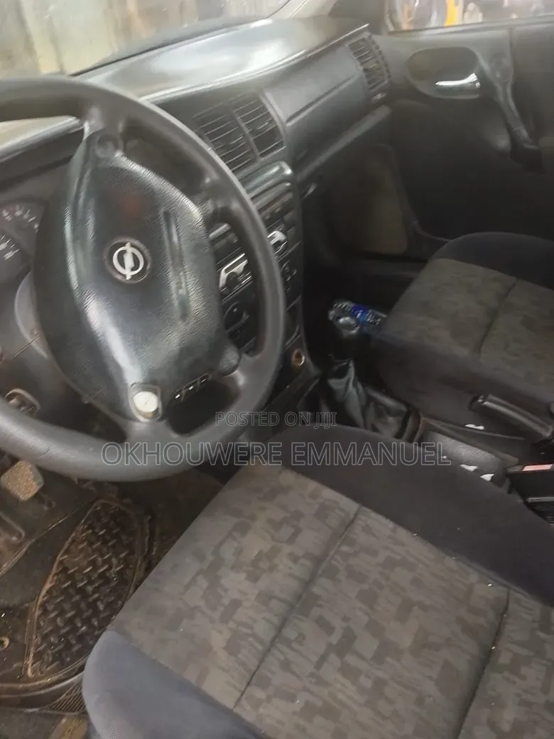 Opel Vectra 1999 Gray