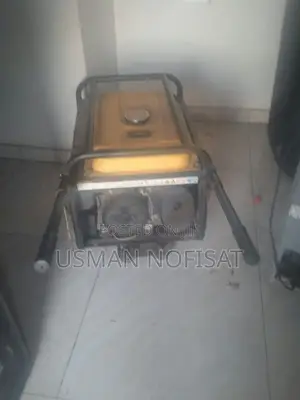 Firman SPG3000E2 2.5kVA Key Start Generator With Wheels
