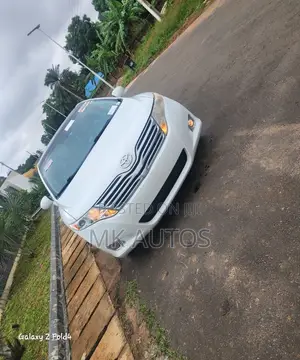 Toyota Venza 2012 White