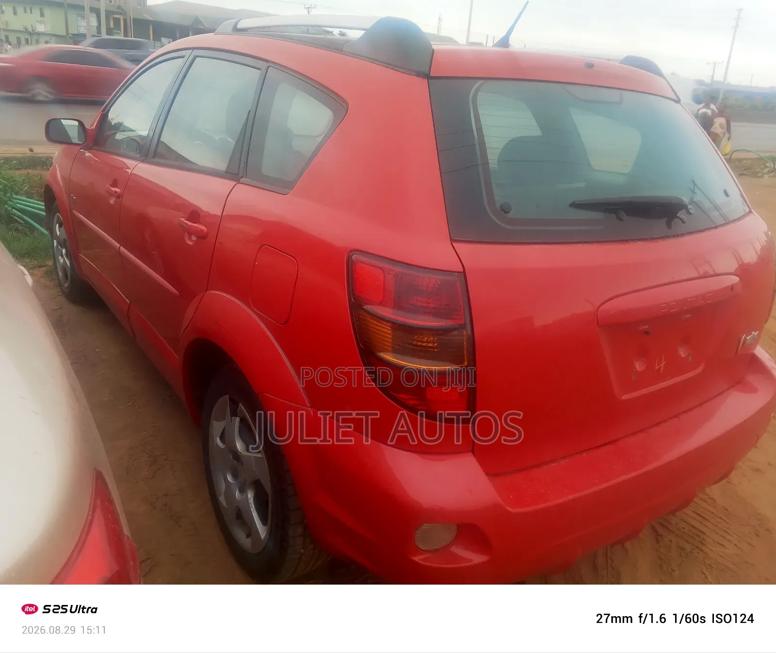 Pontiac Vibe 2006 Red