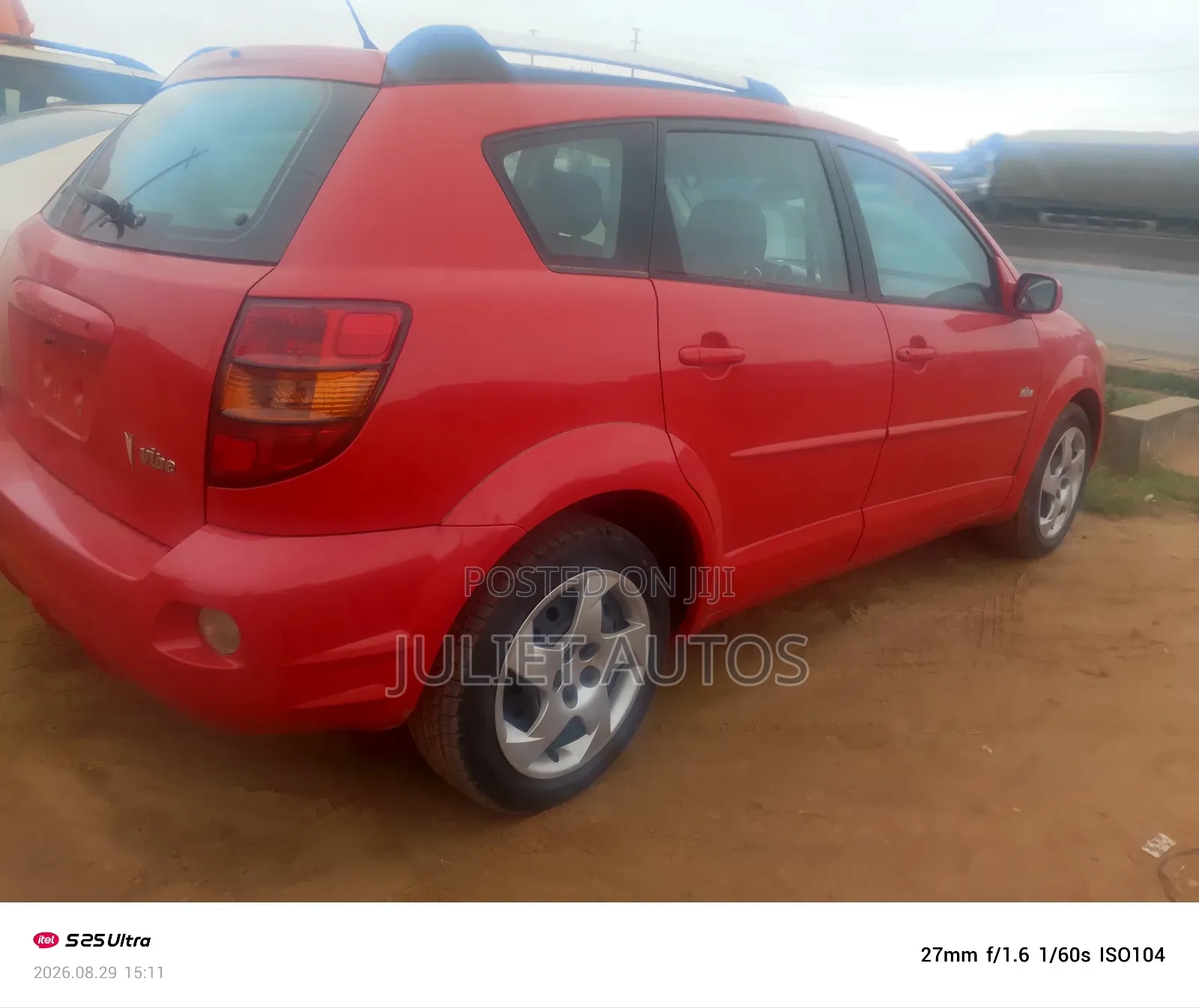 Pontiac Vibe 2006 Red