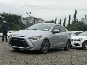 Toyota Yaris 2019 Silver