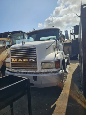 Mack Truck Ch Tokunbo