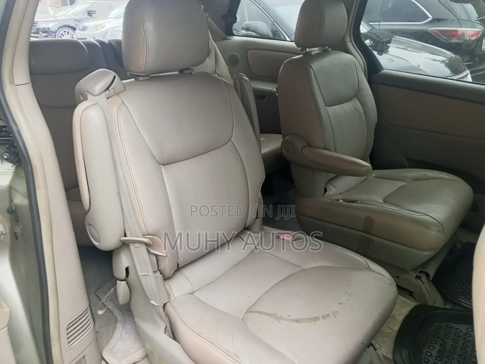Toyota Sienna CE 2005 Gold
