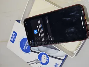 Apple iPhone XR 128 GB Red