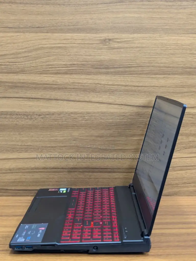 Laptop MSI GP65 Leopard 32GB Intel Core i7 SSD 512GB