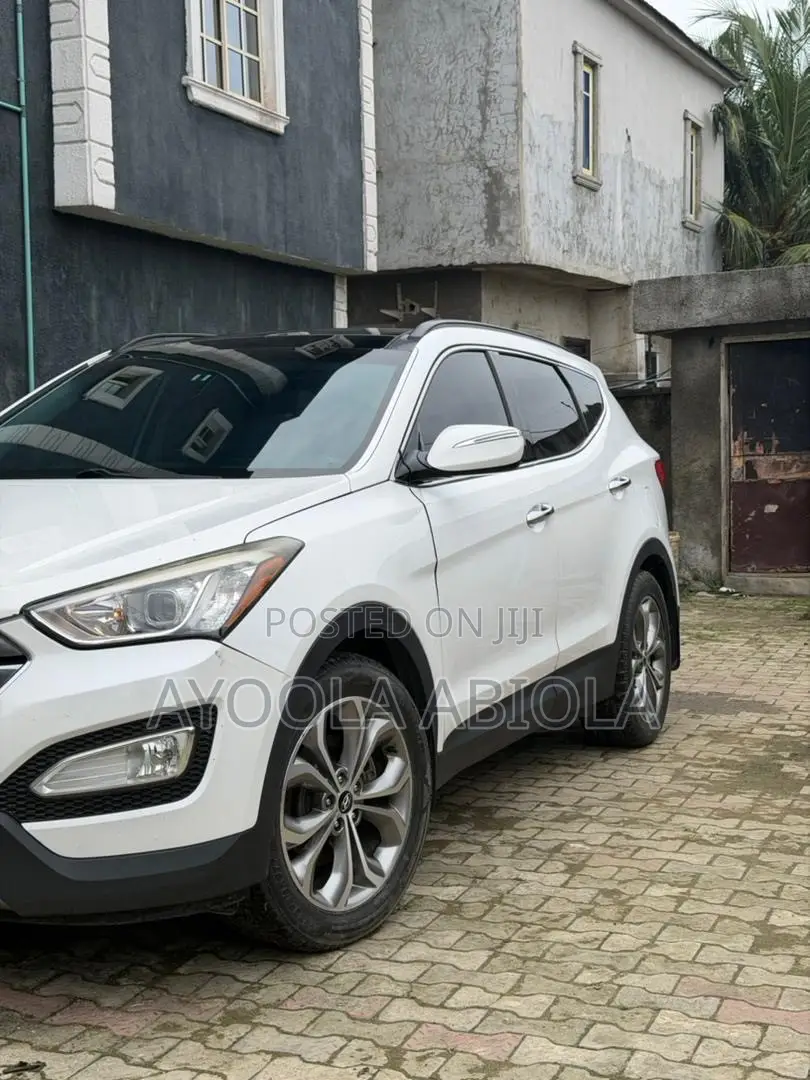 Hyundai Santa Fe 2015 White