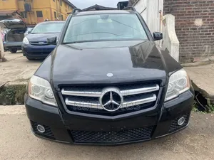 Mercedes-Benz GLK-Class 2010 Black