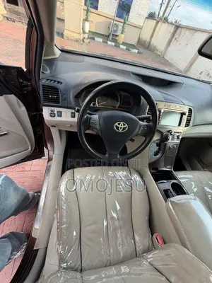 Toyota Venza AWD 2010 Brown