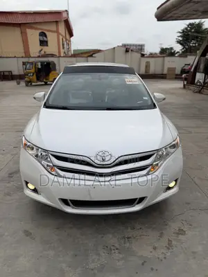 Toyota Venza XLE 2013 White