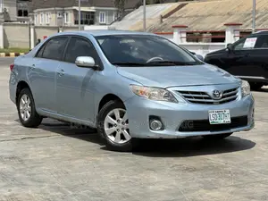 Toyota Corolla LE 4dr Sedan (1.8L 4cyl 4A) 2012 Blue
