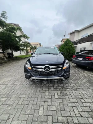 Mercedes-Benz GLE-Class GLE 350 2018 Blue
