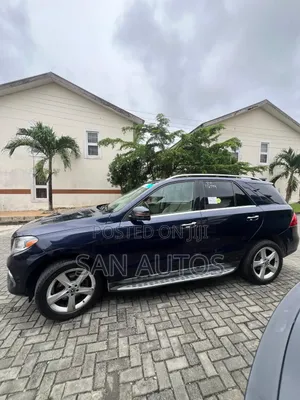 Mercedes-Benz GLE-Class GLE 350 2018 Blue