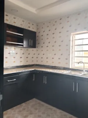2bdrm Apartment in Magboro, Obafemi-Owode for rent