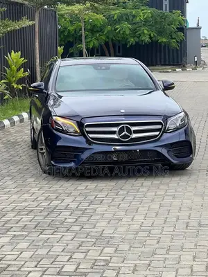 Mercedes-Benz E300 4Matic AWD Sedan (2.0L 4cyl 9A) 2017 Blue