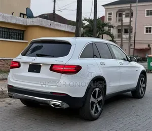 Mercedes-Benz GLC-Class 2017 White