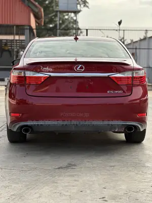 Lexus ES 350 FWD 2014 Red
