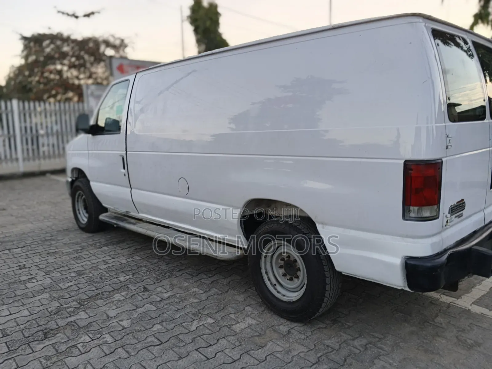Ford E350 2014 White