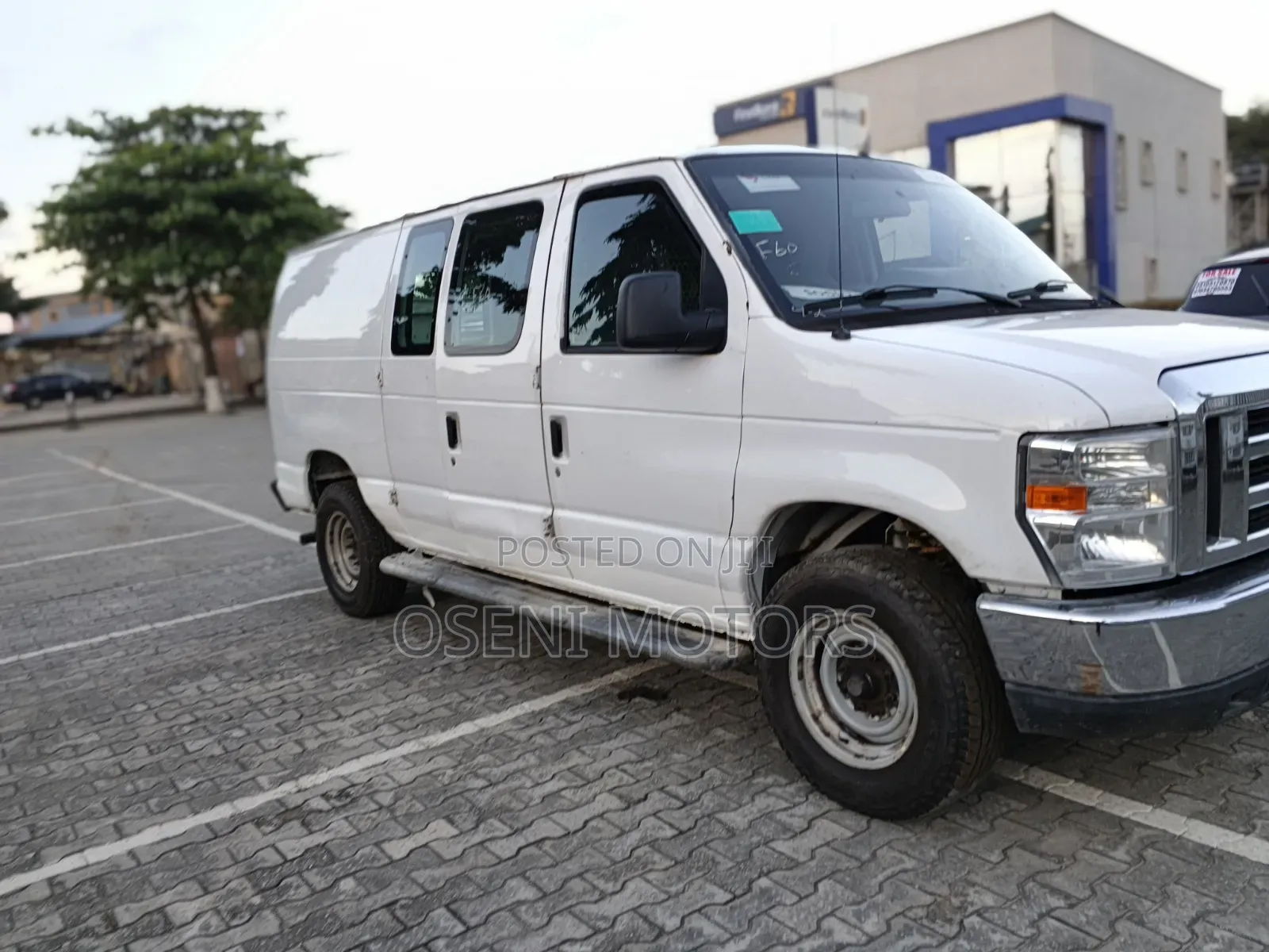 Ford E350 2014 White
