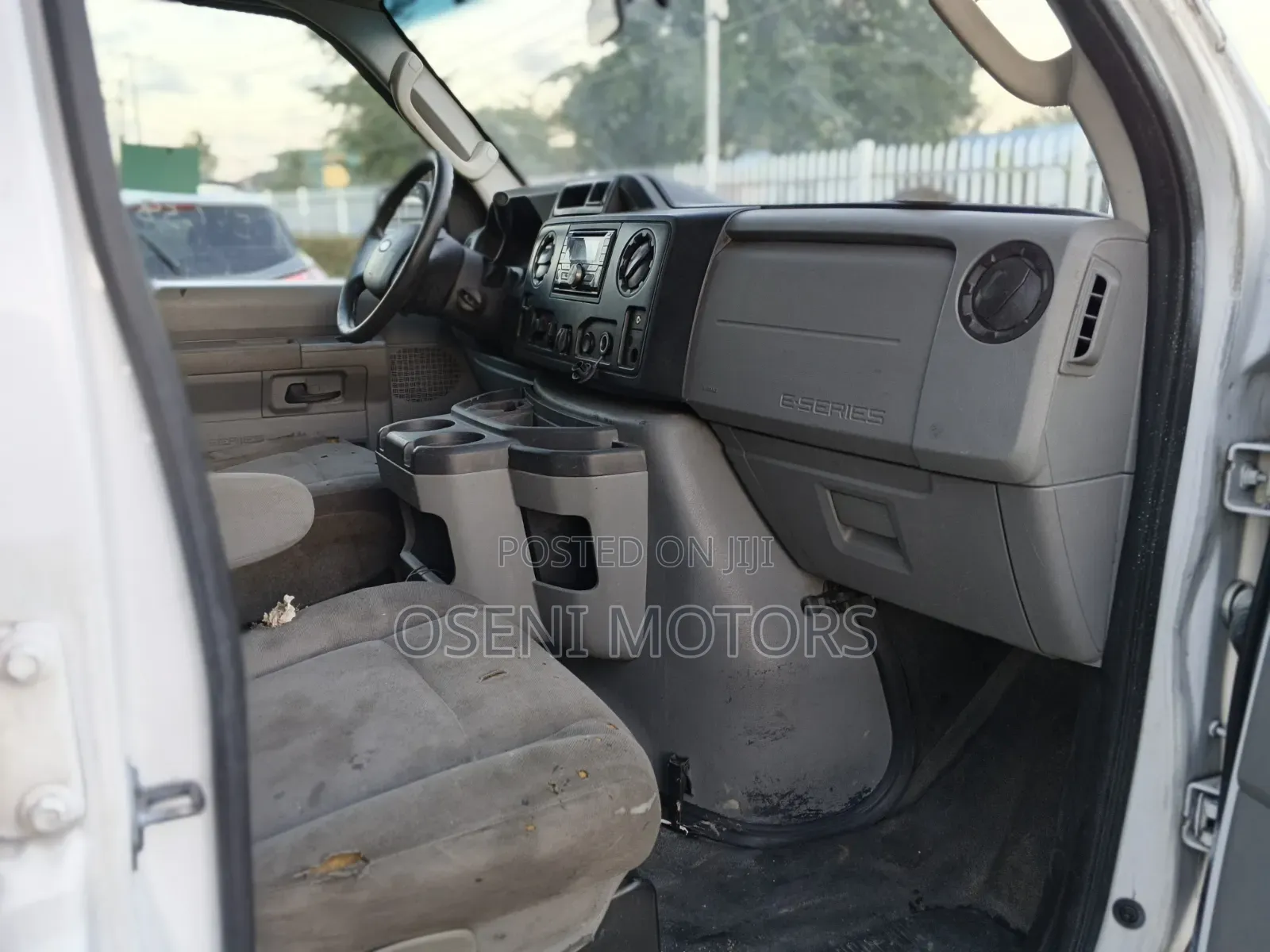 Ford E350 2014 White