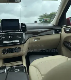 Mercedes-Benz GLE-Class GLE 350d 4MATIC 2018 Red