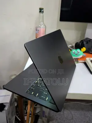 Laptop Apple MacBook Pro 2024 M4 24GB Apple M4 Pro SSD 500GB