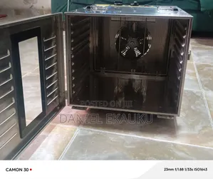 Dehydrator
