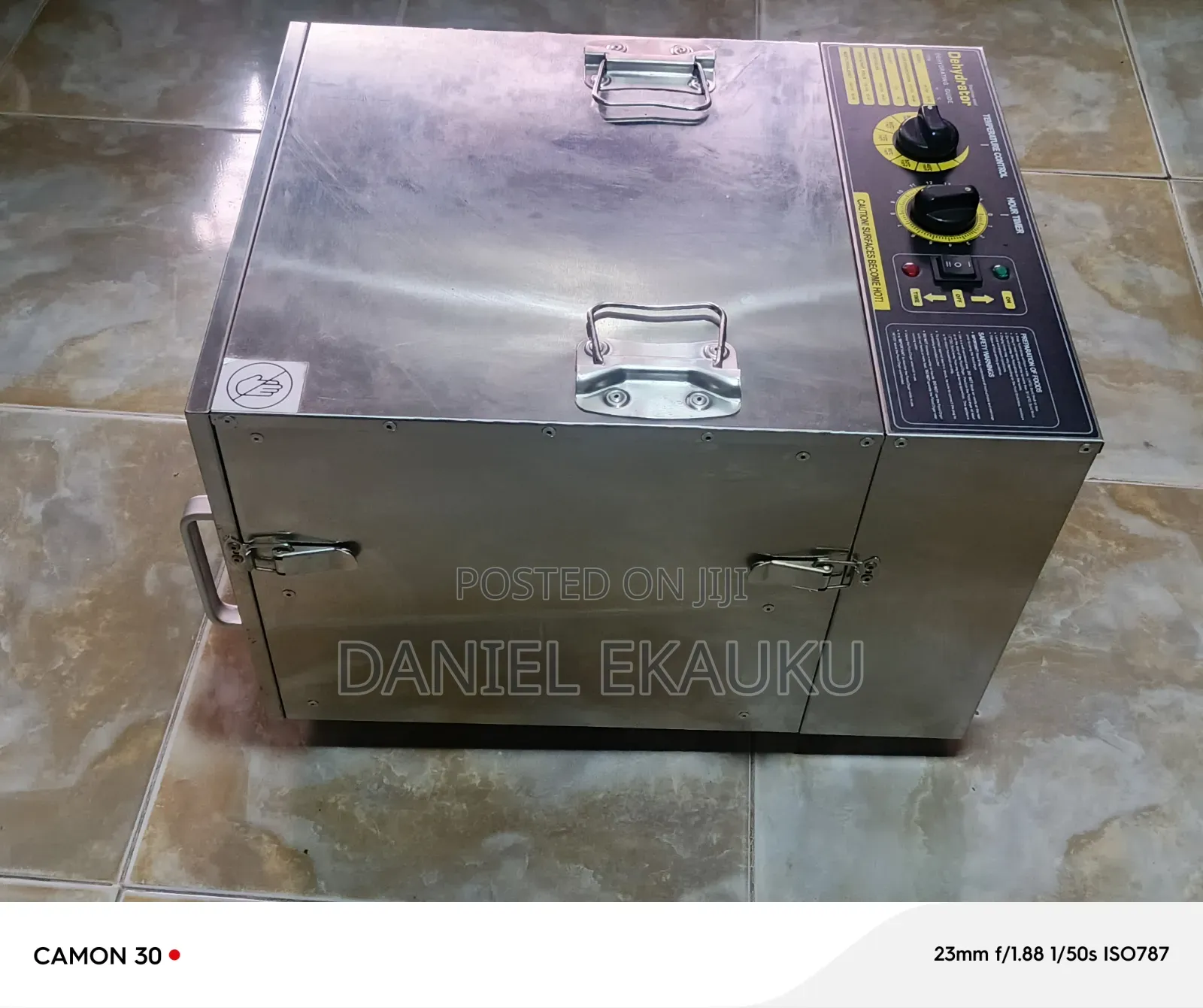 Dehydrator