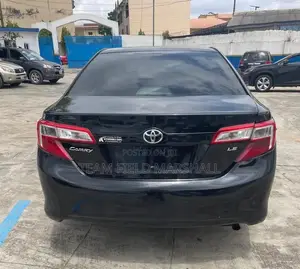 Toyota Camry LE 4dr Sedan (2.5L 4cyl 6A) 2014 Red