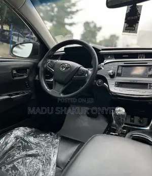 Toyota Avalon XLE Premium 4dr Sedan (3.5L 6cyl 6A) 2014 Silver