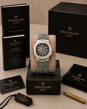 Patek Philippe Geneve Nautilus Self Winding Chronograph