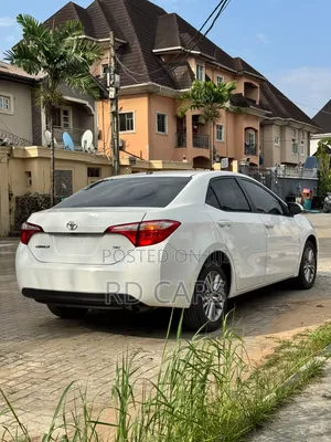 Toyota Corolla 2014 White