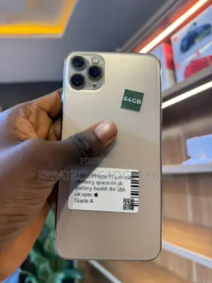 Apple iPhone 11 Pro Max 64 GB Gold
