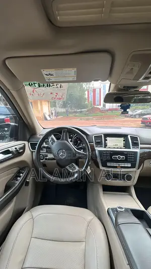 Mercedes-Benz M Class ML350 4MATIC 4dr SUV AWD (3.5L 6cyl 7A) 2014