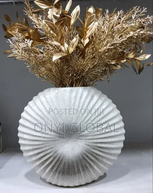 Decorative Figurines