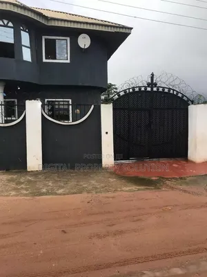 4bdrm Block of Flats in Benin City for sale