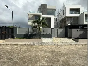 Furnished 5bdrm Duplex in Banana Island for sale