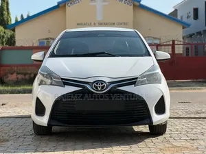 Toyota Yaris 2017 White