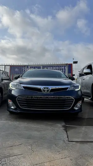 Toyota Avalon Limited 4dr Sedan (3.5L 6cyl 6A) 2015 Blue