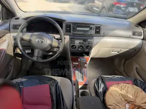 Toyota Corolla LE 2005 Blue